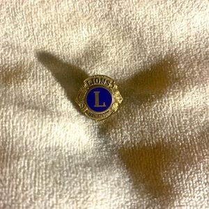 Vintage Lions Club Member Tie Tack or Lapel Pin - Lions International